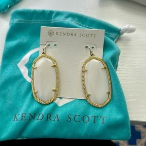 Kendra Scott Elle Earrings - White